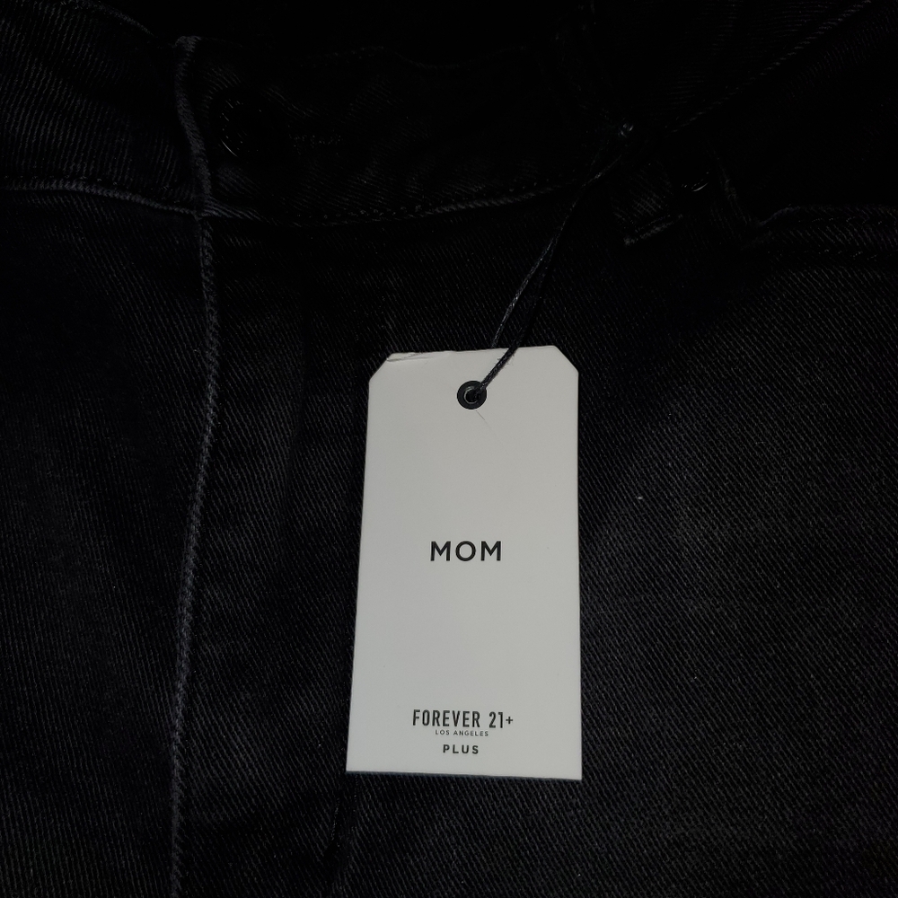 5 for $25 | NWT Forever 21 + Plus High Waisted Tapered Leg Denim Mom Jeans - Picture 4 of 12